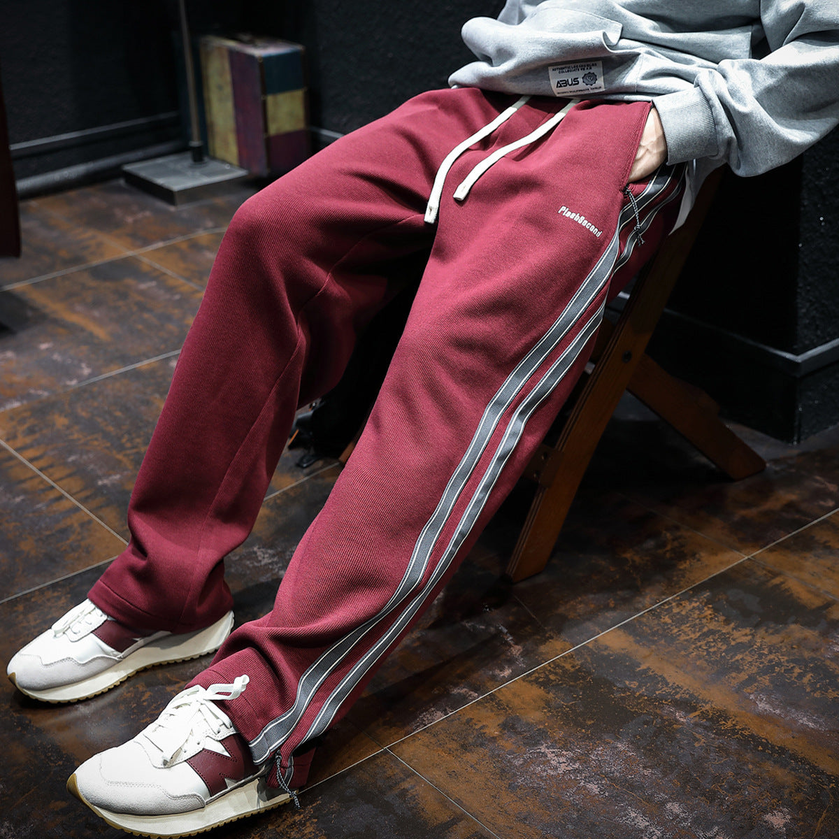 Fleece-lined Thickened Zipper Pocket Straight Sports Pants Men